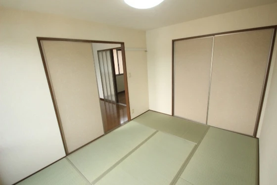 クレール五日市駅前 E棟