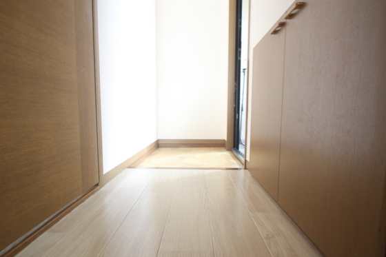 サンパール駅前B