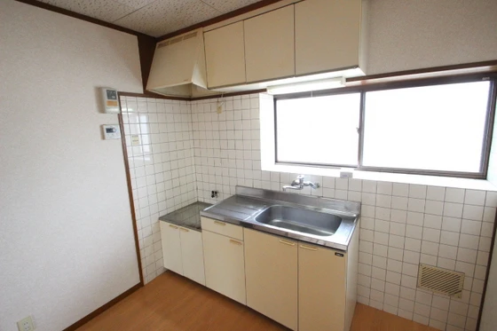 第2エレガントヤマサキ