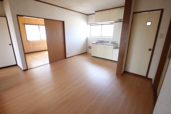 第2エレガントヤマサキ