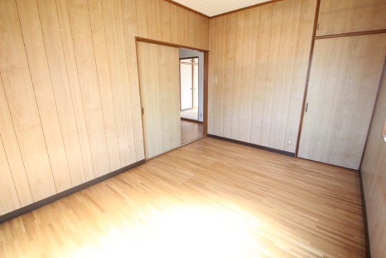 第2エレガントヤマサキ