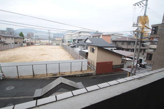 ヴィラブランシュ庚午中