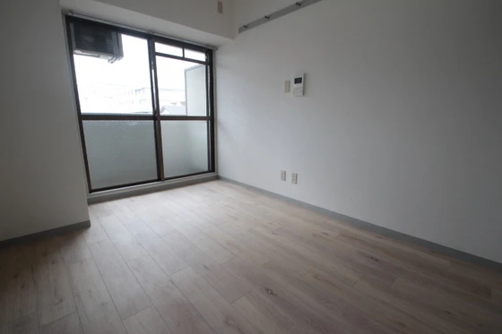 ヴィラブランシュ庚午中