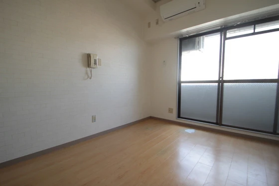 ヴィラブランシュ庚午中