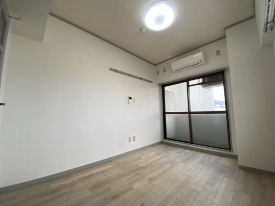 ヴィラブランシュ庚午中