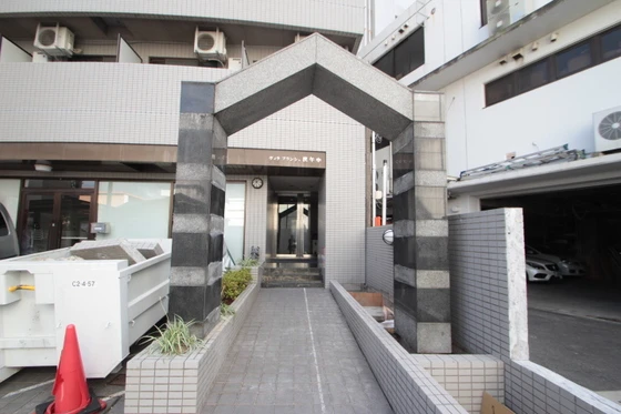 ヴィラブランシュ庚午中