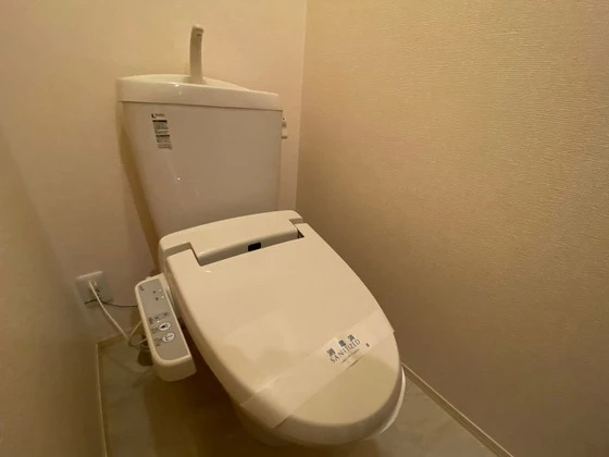 セジュール中山西