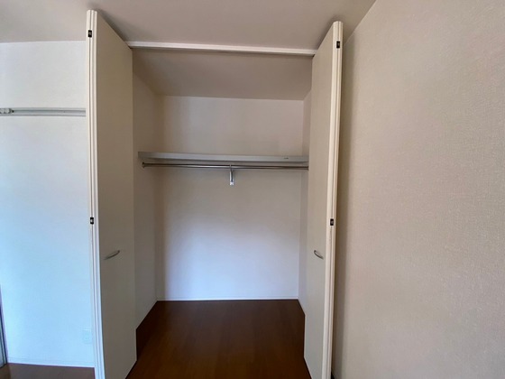 セジュール中山西