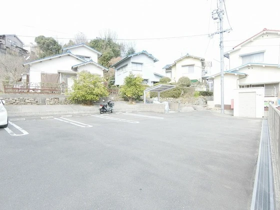 セジュール中山西