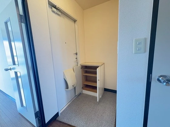 ミニオンハイツ B棟