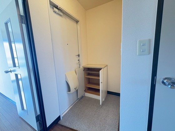 ミニオンハイツ B棟