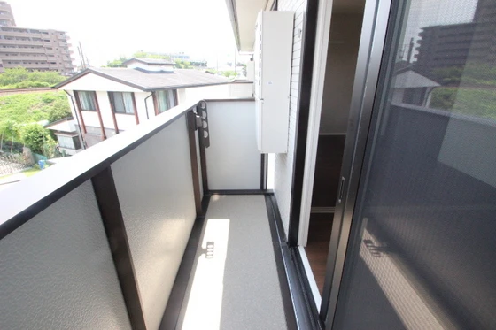 グランラフィーネ A棟