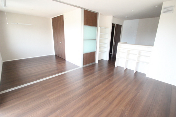 グランラフィーネ A棟