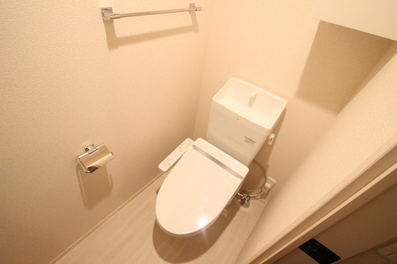 グランラフィーネ A棟