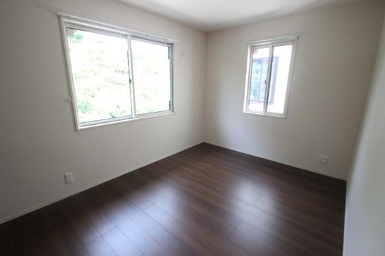 グランラフィーネ A棟