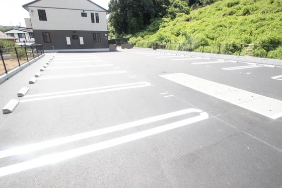 グランラフィーネ A棟