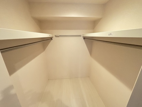 クレスト長束西