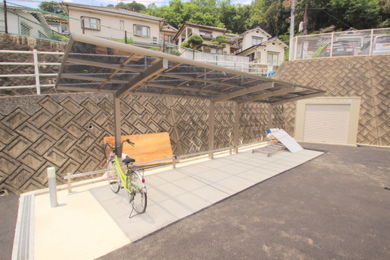 クレスト長束西