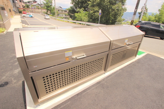 クレスト長束西