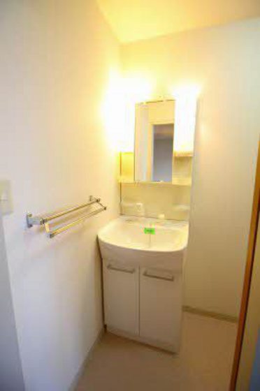 リバーサイドコーポ B棟