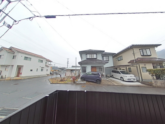 エモーション C棟