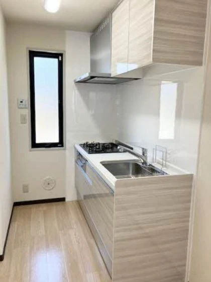 エモーション C棟