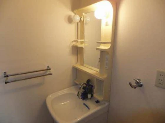 エモーション C棟