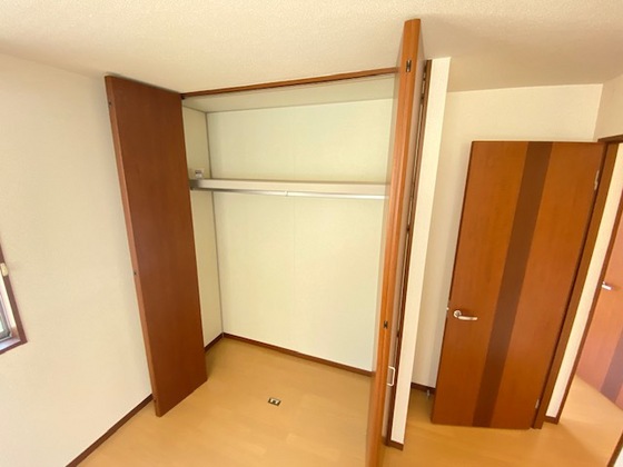 アクアみどり坂 B