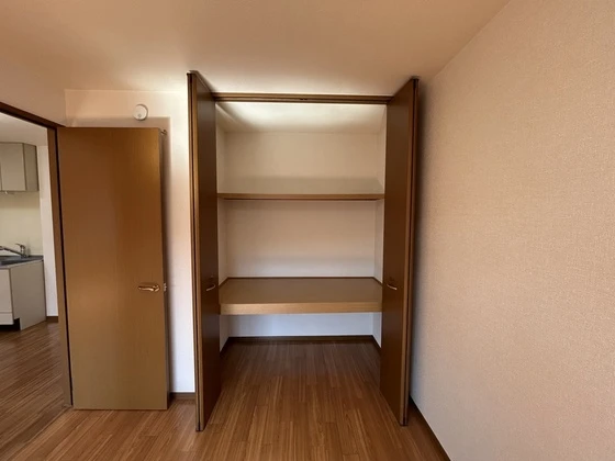 ファミール三筋 B棟