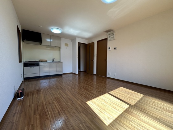 ファミール三筋 B棟