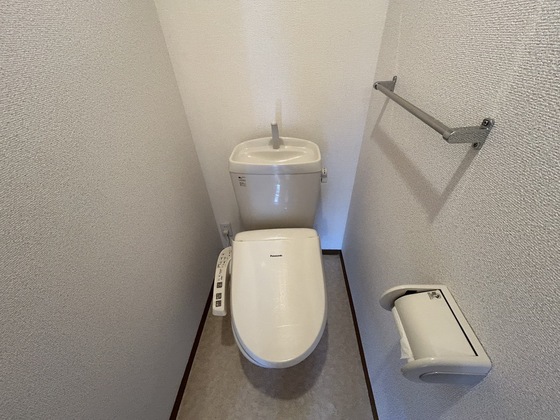 ファミール三筋 B棟