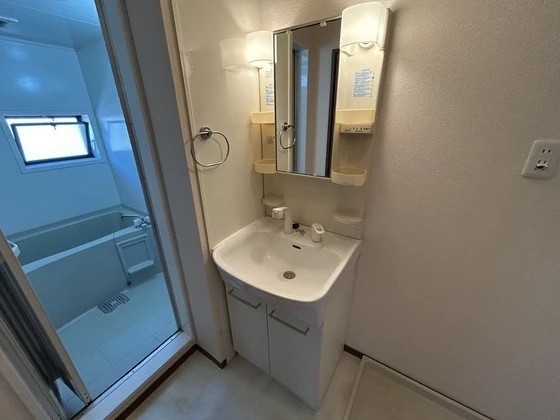 ファミール三筋 B棟