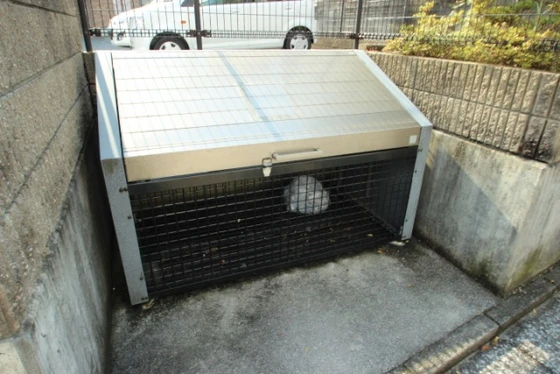 ファミール三筋 B棟