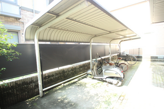 ファミール三筋 B棟