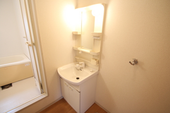 グリーンハイツ A棟