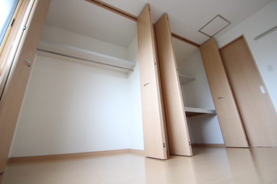 ローズコート清水 B棟