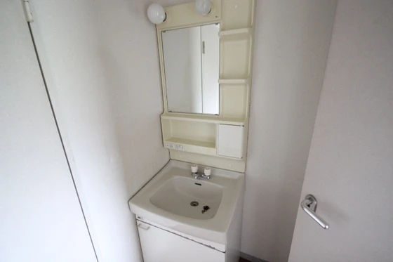 ディアス中山新町