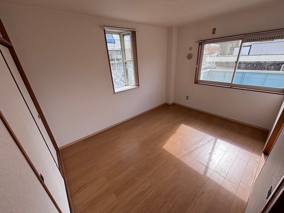 ニューシティ山嵜