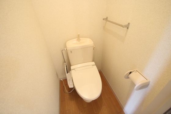 グリーンハイツ B棟