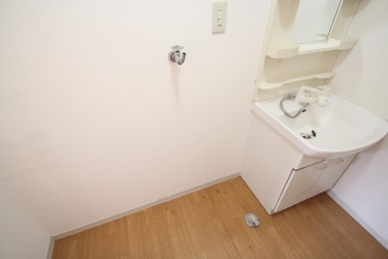 グリーンハイツ B棟