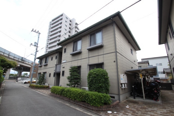 グリーンハイツ B棟