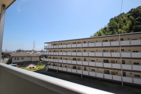 サンローレル宮内B棟