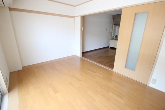 サンローレル宮内B棟