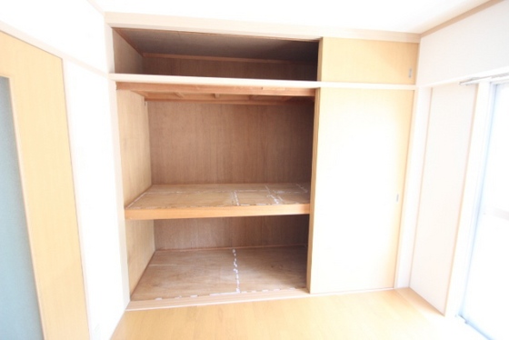 サンローレル宮内B棟