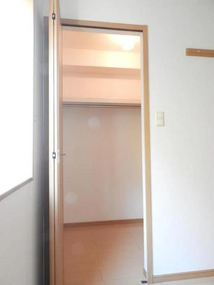 フォレスト高陽東 弐番館