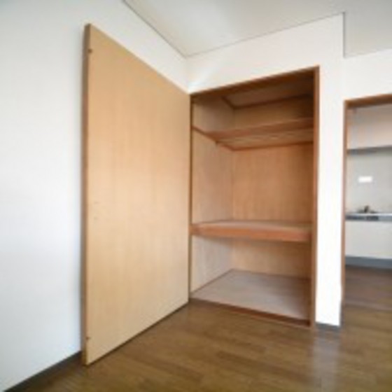 サバービア山根