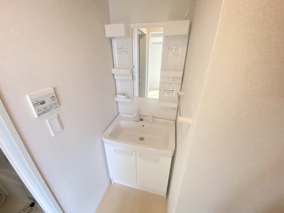 イースト オーブ