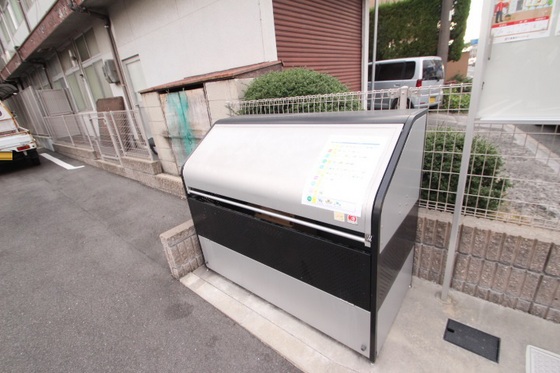 イースト オーブ