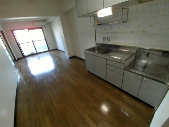 三篠カワミビル