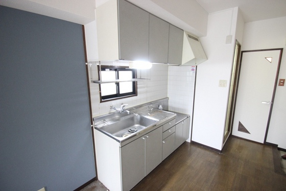 三篠カワミビル